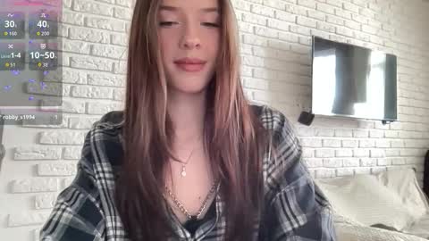 Snapshot of your_sweet_angel_ chatting on January 19, 2026, 11:25 am Mia online show from January 19, 2026, 11:25 am