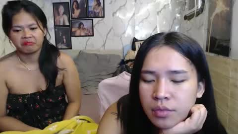 your_twinkletoes18 online show from May 20, 2026, 8:15 pm
