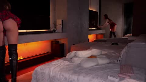 Alexis online show from March 26, 2026, 9:42 pm