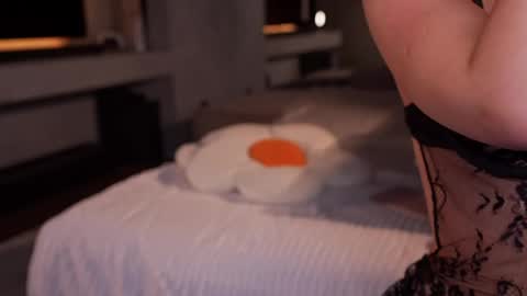 Alexis online show from June 8, 2026, 1:28 am