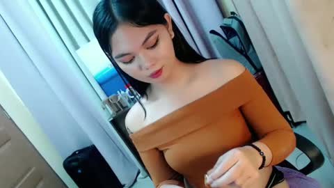 Hi its me Yna online show from December 11, 2024, 8:07 pm