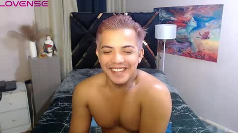 yourasian_bradley online show from October 29, 2025, 3:47 pm