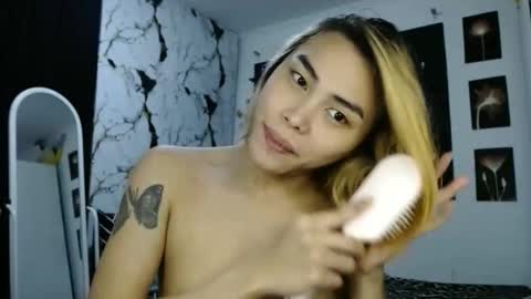 Snapshot of yourasianbigcock chatting on January 18, 2026, 12:20 pm LEXI online show from January 18, 2026, 12:20 pm