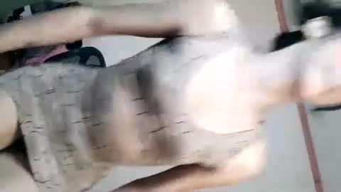 Snapshot of yourbabyriana chatting on January 3, 2025, 9:25 am Angel online show from January 3, 2025, 9:25 am