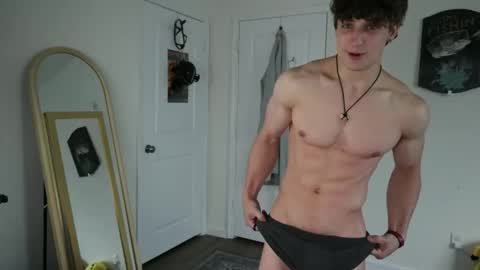Snapshot of yourbigitalianstallion chatting on June 10, 2026, 11:24 pm Ben online show from June 10, 2026, 11:24 pm