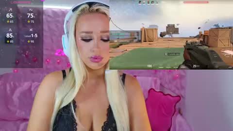 Snapshot of yourblonde_doll chatting on July 16, 2026, 8:48 pm YourBlondeDoll online show from July 16, 2026, 8:48 pm