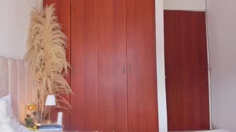 YOURBOYNEXTDOOR online show from September 13, 2025, 4:29 pm