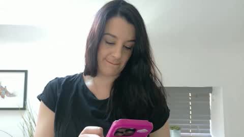 Cassie online show from April 23, 2026, 10:47 am