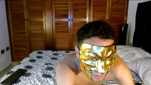 yourcouplehot online show from November 22, 2025, 6:01 am