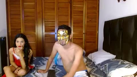 yourcouplehot online show from December 17, 2025, 8:09 am