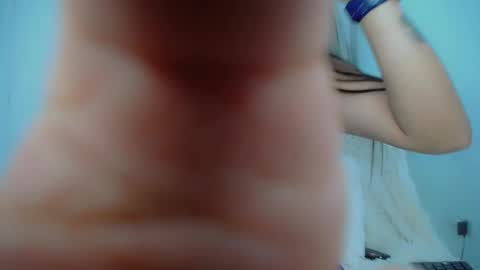 Snapshot of yourcutegiirl chatting on June 5, 2026, 4:45 pm Salom online show from June 5, 2026, 4:45 pm
