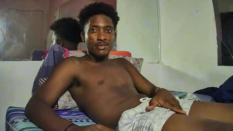 Yourdaddy2005 online show from March 27, 2026, 10:15 am