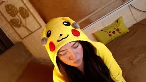 JEN  online show from March 3, 2026, 5:52 pm