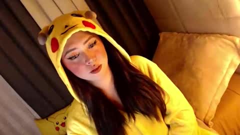 JEN  online show from March 25, 2026, 1:28 pm