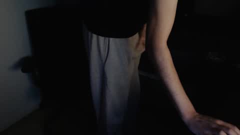 Snapshot of yourdirtysluboy chatting on February 26, 2026, 6:40 pm hornyedging online show from February 26, 2026, 6:40 pm