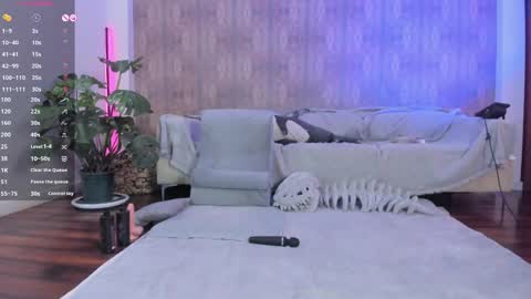 Mary online show from May 11, 2026, 10:32 am