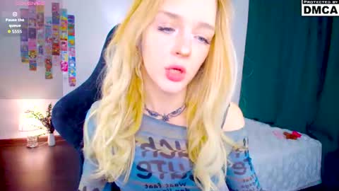 Snapshot of yourfairyalice_ chatting on July 22, 2026, 3:15 pm yourfairyalice_ online show from July 22, 2026, 3:15 pm