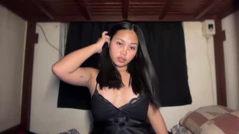 yourfantasyyy_ online show from April 16, 2026, 7:14 pm
