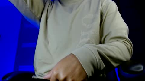 yourfavorite_bigclit online show from May 26, 2026, 10:11 am