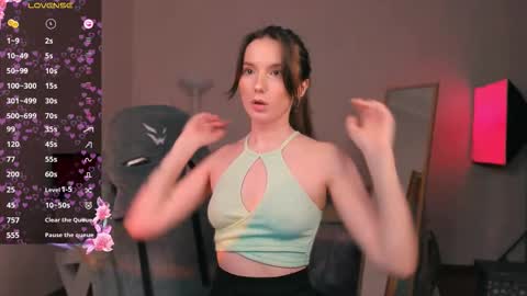 Chloe online show from March 1, 2025, 12:28 am