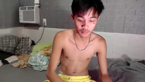 Snapshot of yourguy_josh23 chatting on April 16, 2026, 8:37 am Josh online show from April 16, 2026, 8:37 am