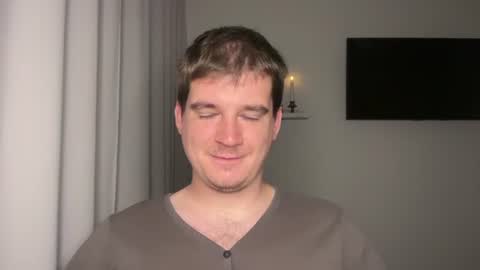 Snapshot of yourhairybuddy chatting on August 2, 2026, 8:18 pm Andrey online show from August 2, 2026, 8:18 pm