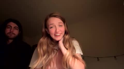 Snapshot of yourhotmother chatting on November 28, 2025, 5:21 am yourhotmother online show from November 28, 2025, 5:21 am