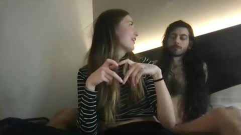 Snapshot of yourhotmother chatting on December 5, 2025, 3:37 am yourhotmother online show from December 5, 2025, 3:37 am