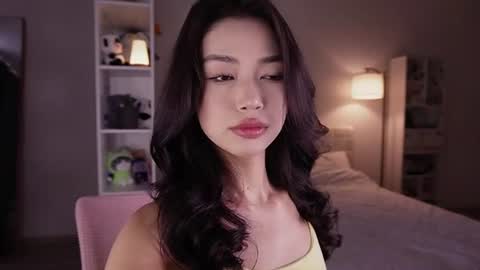 Snapshot of yourlittlesunrise_ chatting on June 20, 2026, 4:59 am yourlittlesunrise_ online show from June 20, 2026, 4:59 am