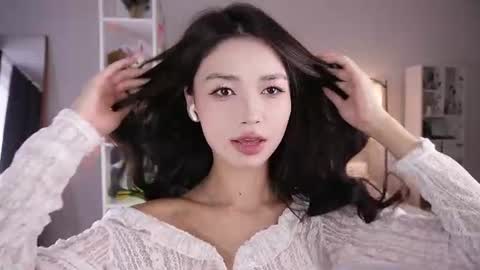 Snapshot of yourlittlesunrise_ chatting on July 17, 2026, 5:36 am yourlittlesunrise_ online show from July 17, 2026, 5:36 am