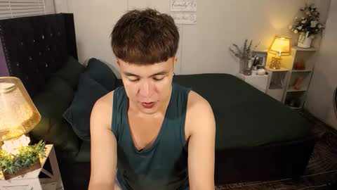 --               online show from October 12, 2025, 4:28 pm