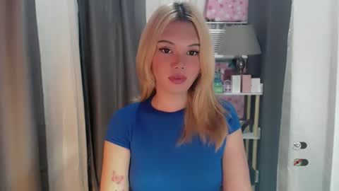 Snapshot of yourlovekylie chatting on May 16, 2026, 8:22 am KYLIE MORE online show from May 16, 2026, 8:22 am