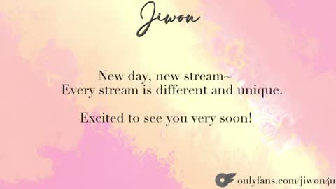 Snapshot of yourlovelykgirlfriend chatting on June 21, 2026, 10:23 pm J i w o n online show from June 21, 2026, 10:23 pm