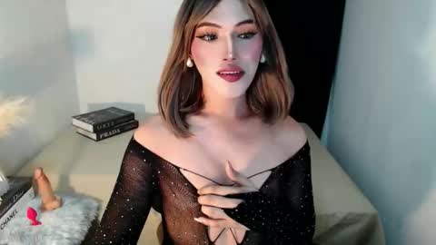 Snapshot of yournaughtykendal chatting on May 9, 2026, 11:43 pm TIFFANY SUCKING QUEEN online show from May 9, 2026, 11:43 pm