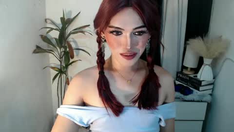 Snapshot of yournaughtykendal chatting on June 16, 2026, 2:36 am TIFFANY SUCKING QUEEN online show from June 16, 2026, 2:36 am