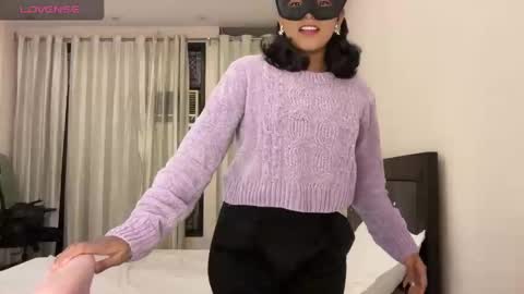 YourNewKink online show from November 15, 2025, 12:23 pm