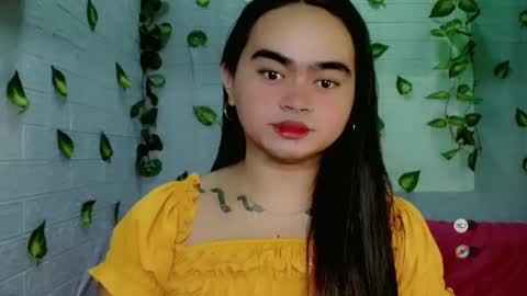 yourprincessthea online show from March 11, 2025, 10:40 am