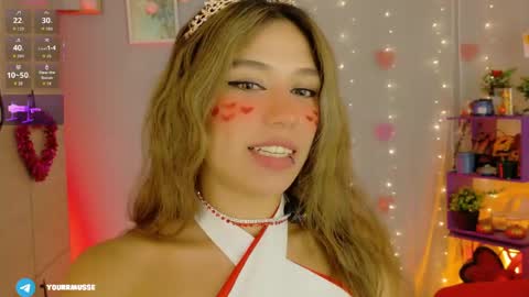 Snapshot of yourrmuse_ chatting on May 11, 2026, 4:51 am Isabella but you can call me Isa .-. online show from May 11, 2026, 4:51 am