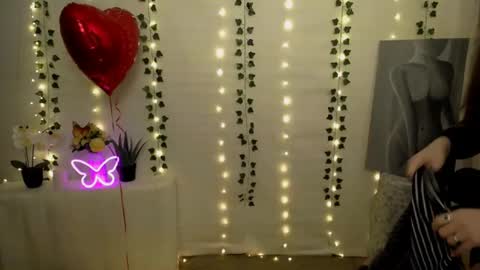 Happy online show from February 11, 2025, 6:51 am