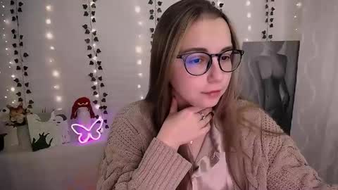 Happy online show from October 4, 2025, 5:49 am