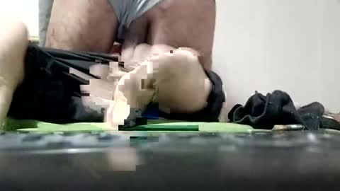 Snapshot of yoursexymr chatting on November 12, 2025, 4:07 pm Mark online show from November 12, 2025, 4:07 pm