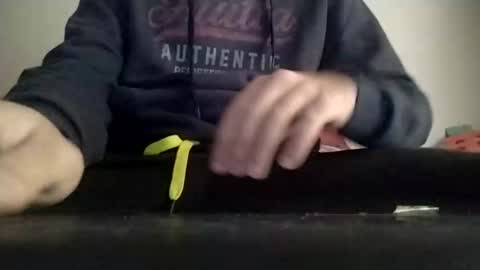 Snapshot of yoursexymr chatting on November 24, 2025, 3:01 pm Mark online show from November 24, 2025, 3:01 pm