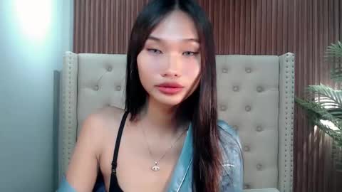 yoursluttyashxx online show from October 4, 2025, 5:55 pm