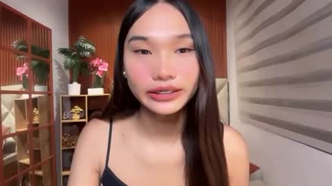 yoursluttyashxx online show from June 12, 2026, 5:01 pm