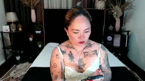 Snapshot of yoursweet_amara chatting on April 25, 2026, 11:24 pm AMARA online show from April 25, 2026, 11:24 pm