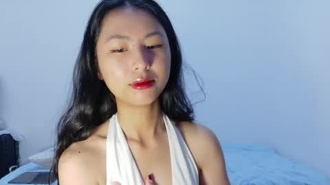 Snapshot of yoursweetestkiwi chatting on May 15, 2026, 3:35 am Kiwi online show from May 15, 2026, 3:35 am