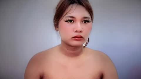 yoursweetgirl_zia online show from April 30, 2026, 2:51 am