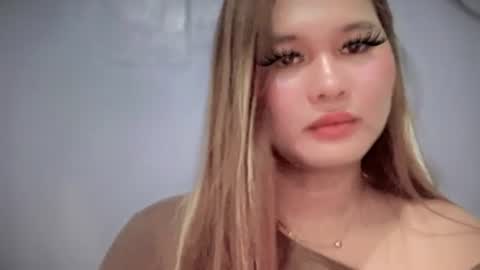 yoursweetgirl_zia online show from May 12, 2026, 5:59 am