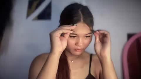 yoursweetgirl_zia online show from May 21, 2026, 5:36 am