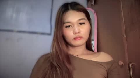 yoursweetgirl_zia online show from June 3, 2026, 7:00 am